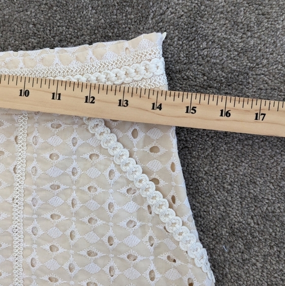 Zara cream beige shorts with cutwork embroidery size Medium Bohemian Cottagecore - Picture 5 of 16